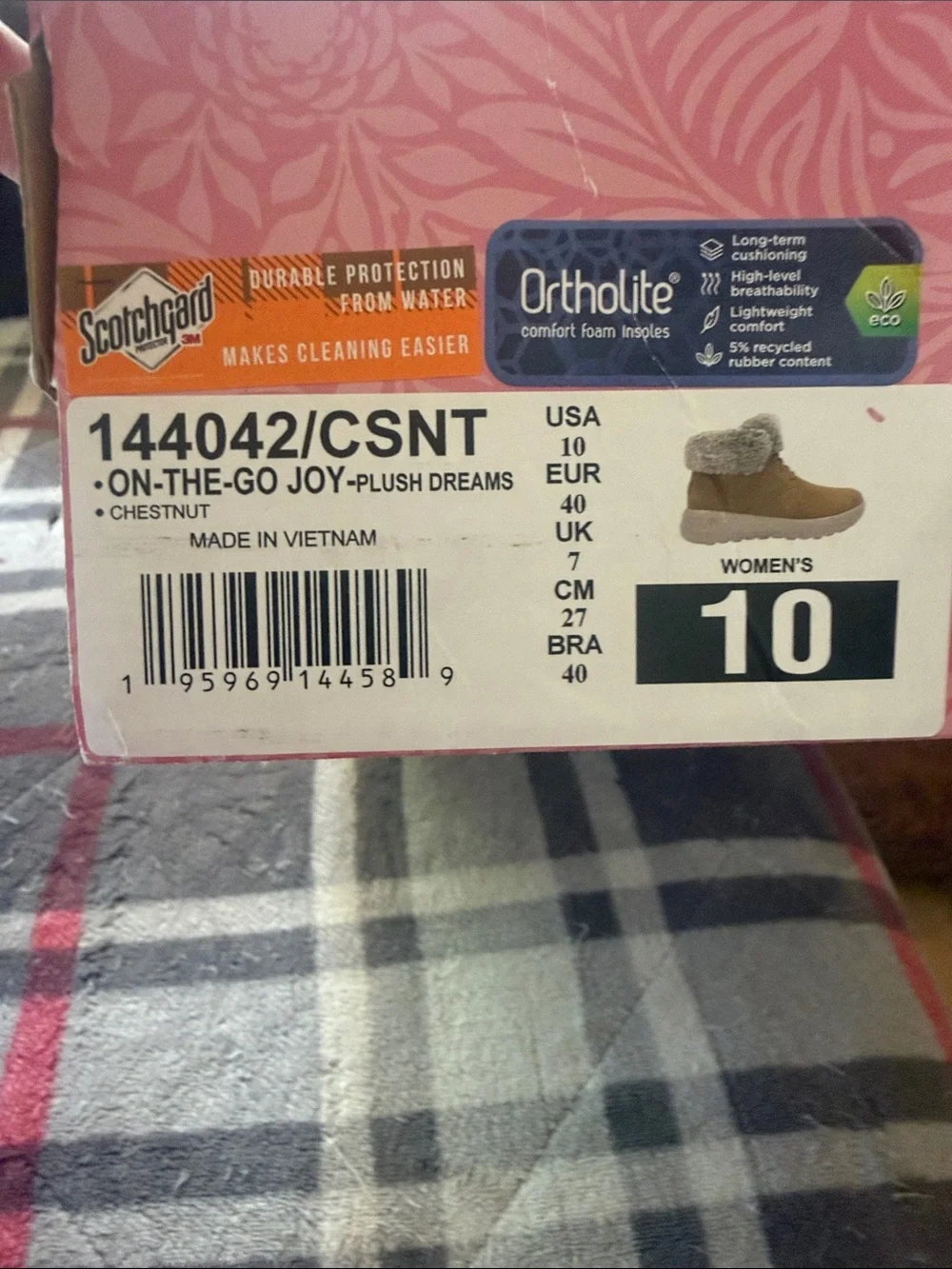 Skechers Women's  Faux-Fur Collar Lace-Up Winter Hiking Boots Waterproof